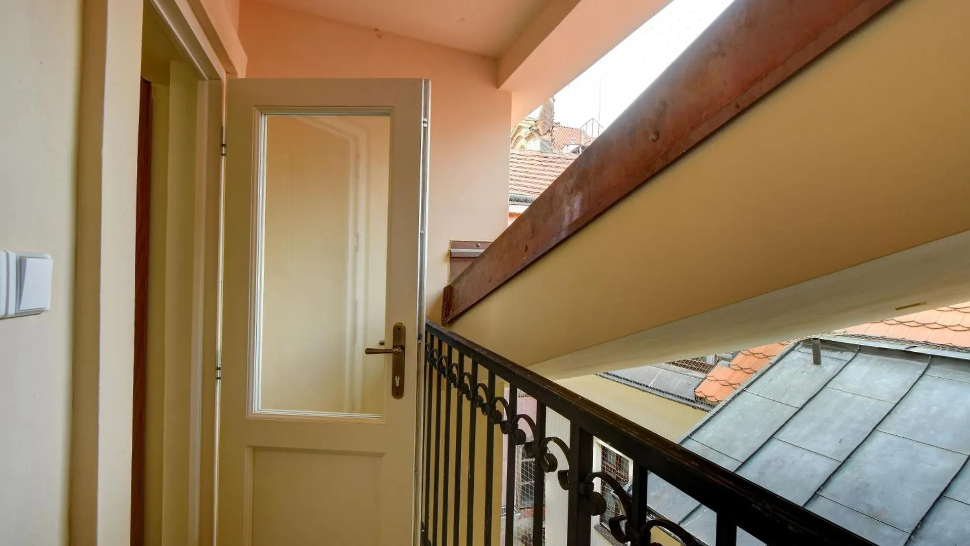 Hotel Karlova Prague 4*,